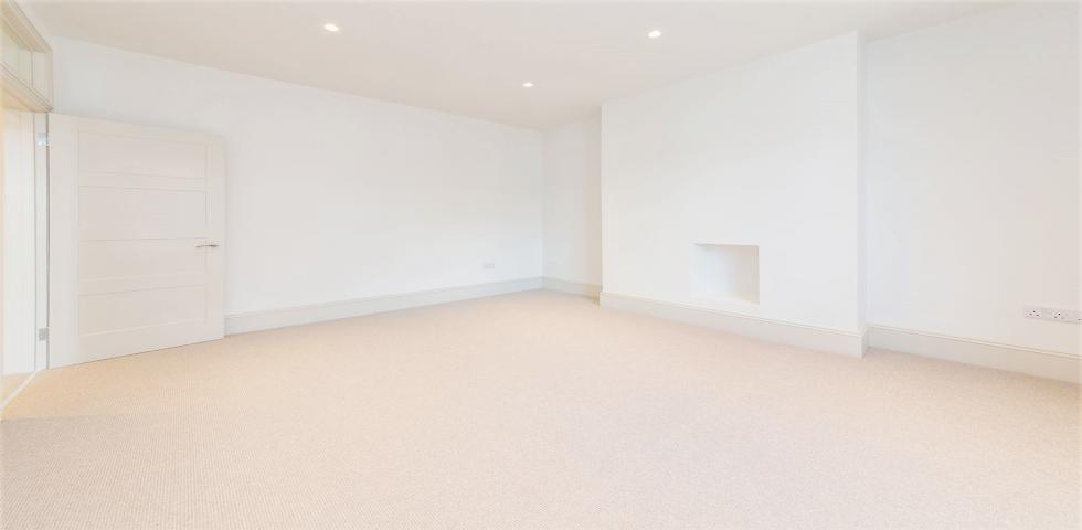 			3 Bedroom, 1 bath, 1 reception Flat			 Castellain Road, MAIDA VALE